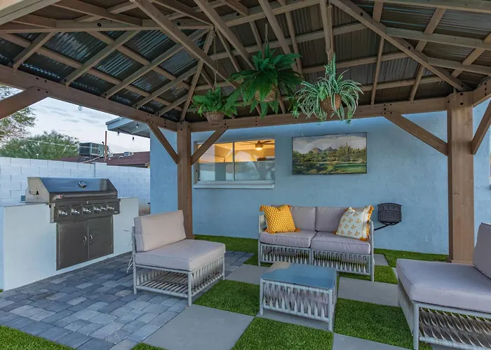 *4 Min 2 Nightlife*huge Pool*spa*golf*bbq Holiday home Scottsdale